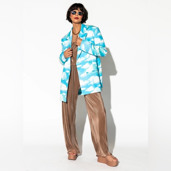 NWT Dressed in La Make Me Wanna Lala Boyfriend Blazer in Cloud Nine - Picture 2 of 9